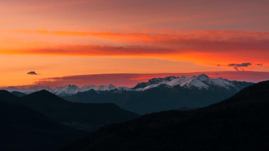 6 Vespro | Mistica e al tempo stesso leggera l’ora del vespro, come i caldi colori di un tramonto | Fotografa Yesica Nieves